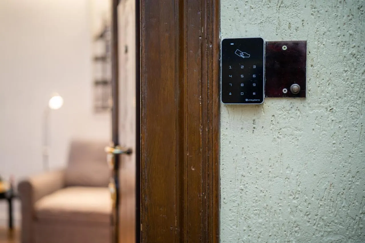 Colosseo Luxe Apartment In The Center Of רומא