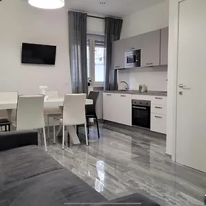 Apartment Vatican Inside, Rome