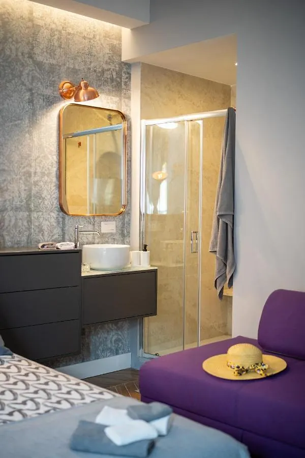 Colosseo Luxe Apartment In The Center Of Rome 0*,