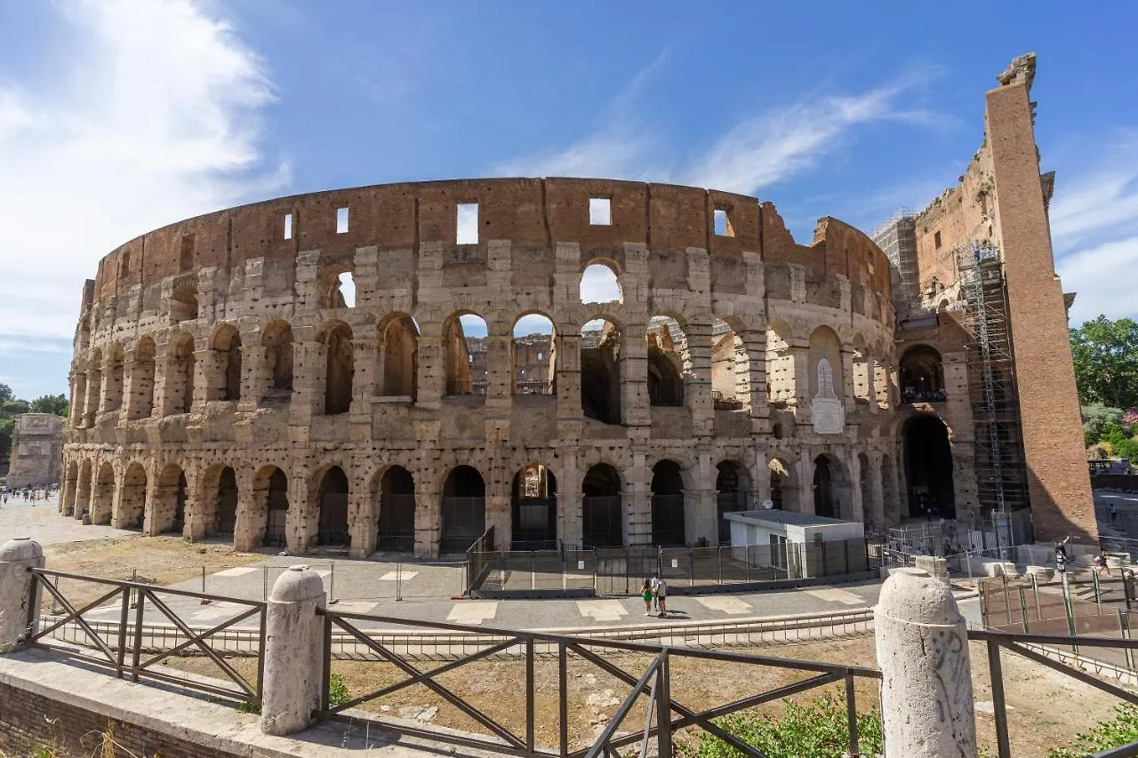 Colosseo Luxe Apartment In The Center Of 罗马