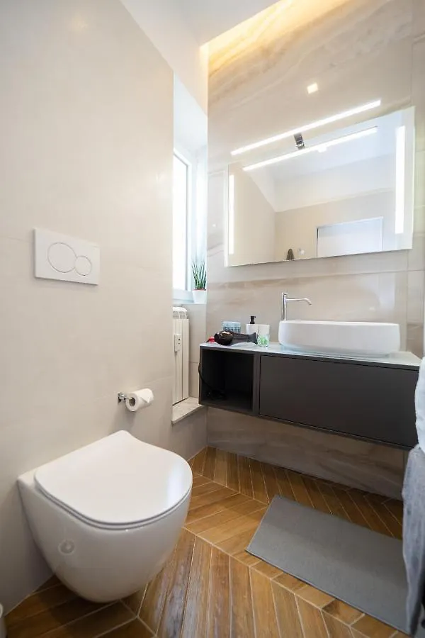 Colosseo Luxe Apartment In The Center Of Roma