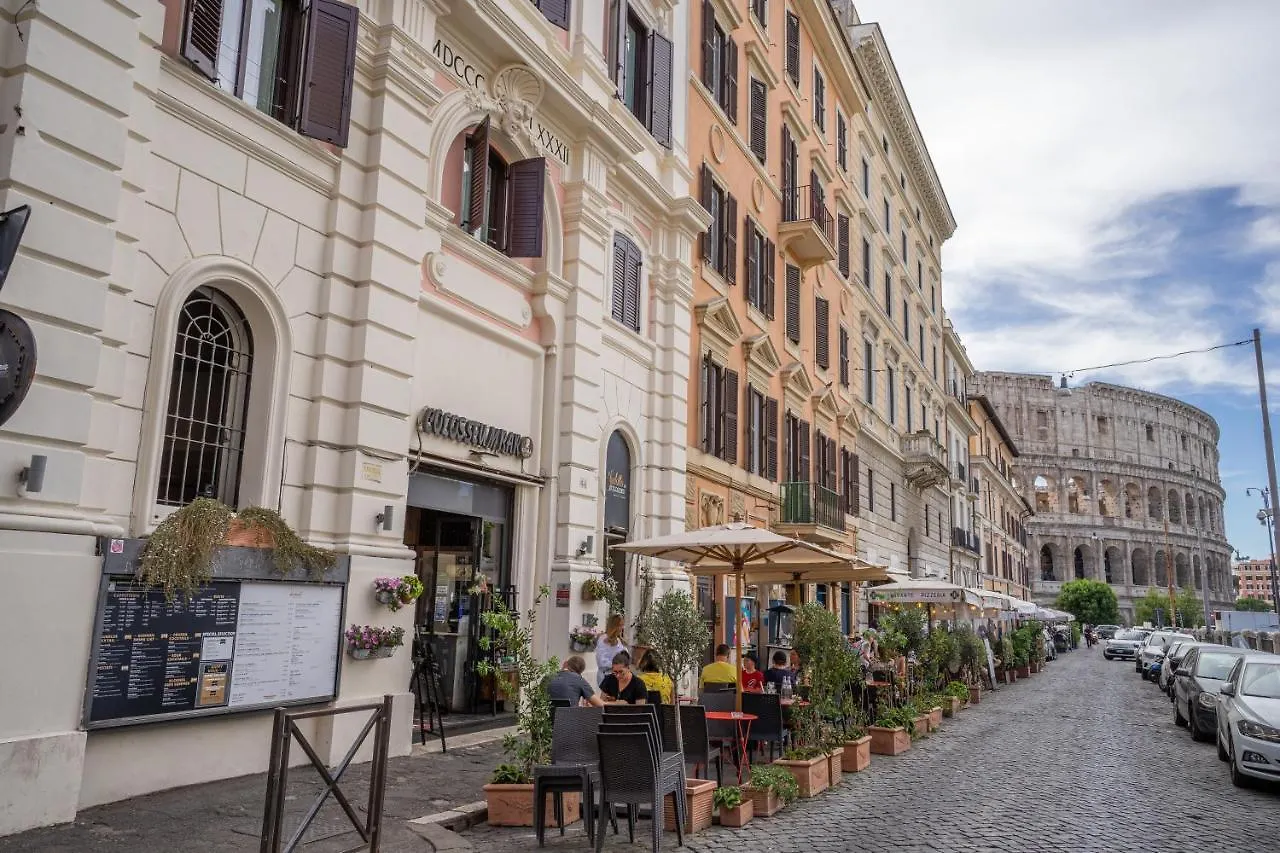 Colosseo Luxe Apartment In The Center Of Roma Italia