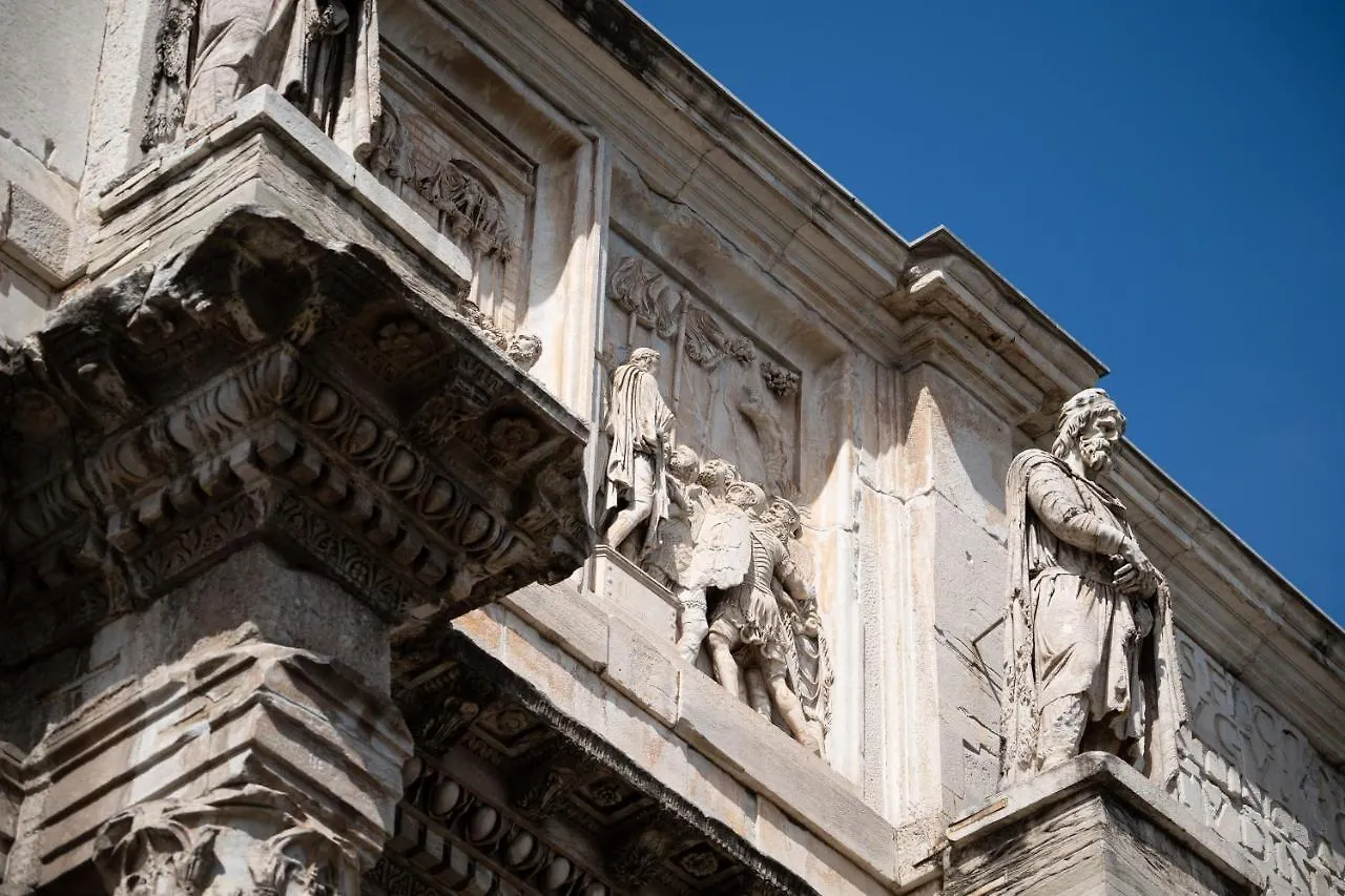Colosseo Luxe Apartment In The Center Of Roma Italia